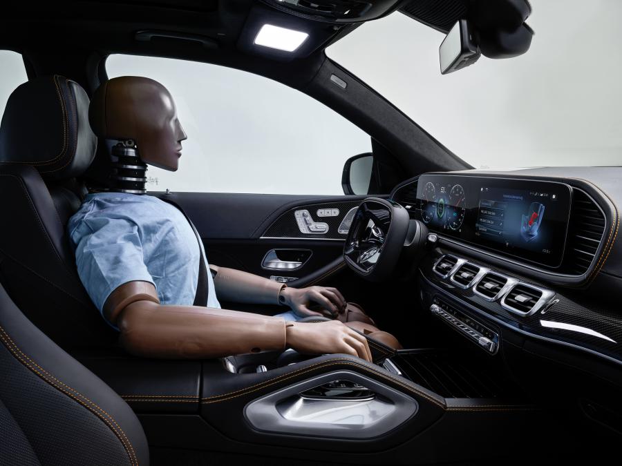 Интерьер Mercedes-Benz GLE-Class ESF Concept (V167) 2019 года  (фото 7 из 34)